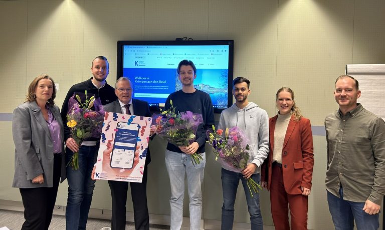 Lancering vernieuwde website met de burgemeester, team Communicatie en de websitebouwers van Lyfter.