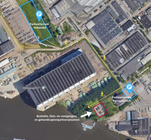 Kaartje met locaties parkeerterreinen en bushalte.