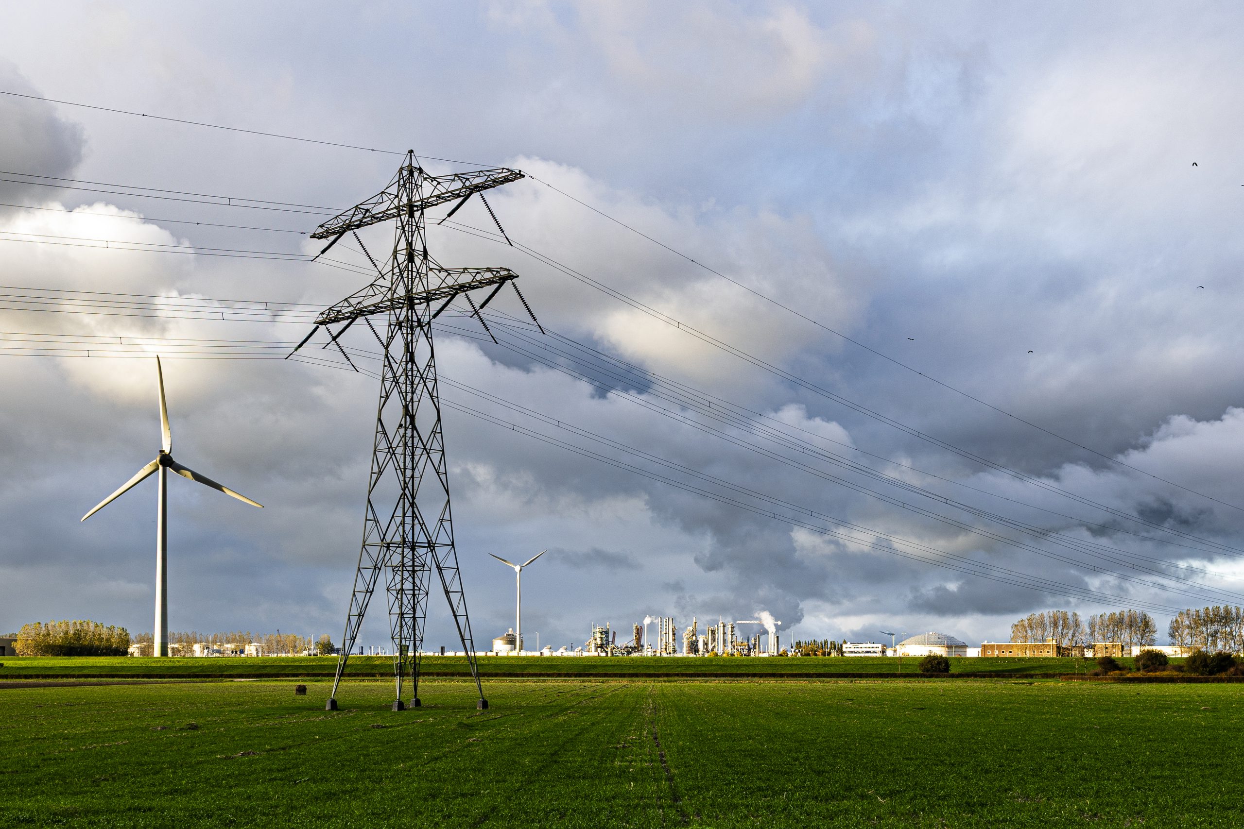 Plannen voor versterking hoogspanningsnet Krimpen-Diemen liggen ter inzage
